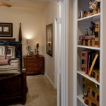 Lebanon Ridge Apartment Bookshelfs