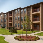 Lebanon Ridge Apartment Courtyard