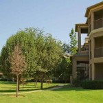 Sonsrena Apartment Property Grounds