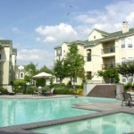 Wade Crossing Apartment Pool Area